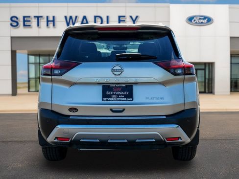 Used 2023 Nissan Rogue Platinum w/ Platinum Premium Package FWD image 6