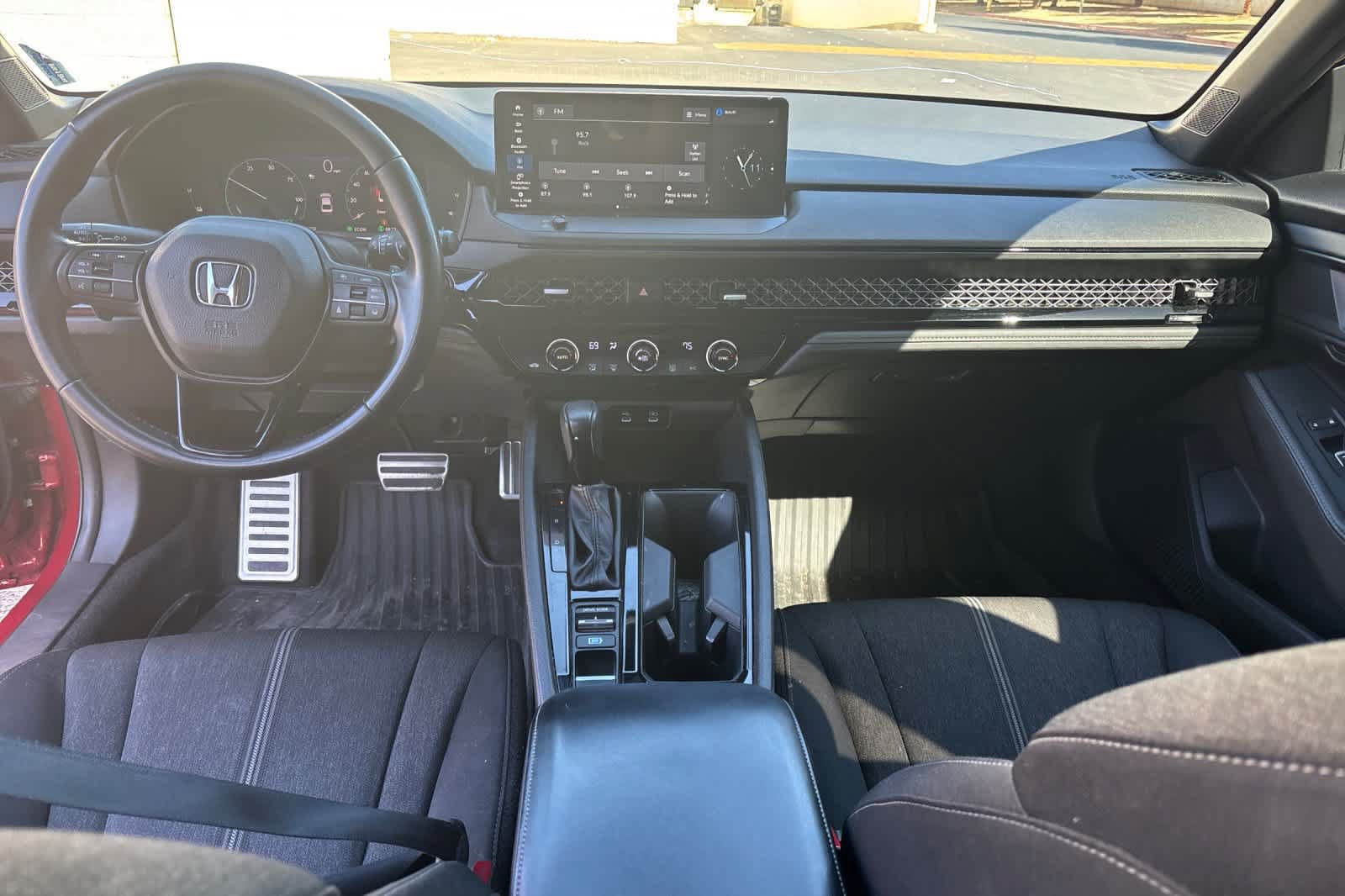Used 2024 Honda Accord Sport image 3