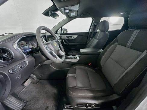 Used 2023 Chevrolet Blazer LT w/ Convenience Package FWD image 13