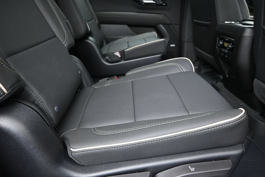 New 2026 Chevrolet Suburban Premier RWD image 23