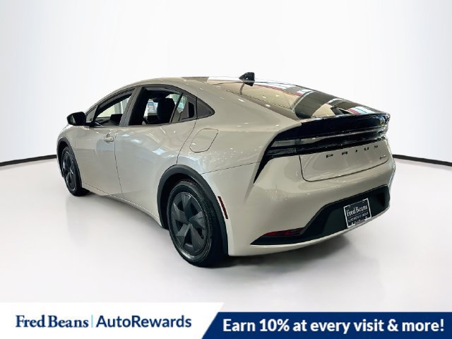 New 2027 Toyota Prius Plug-In Hybrid FWD image 5