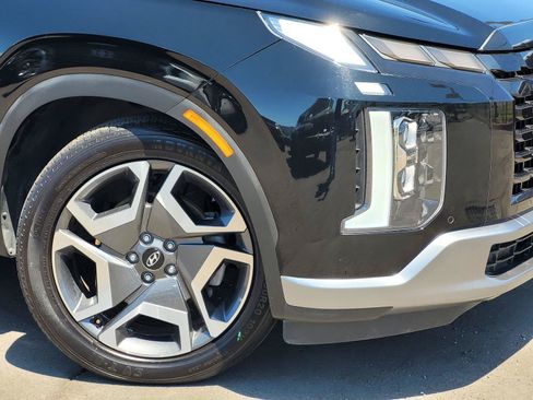 Used 2024 Hyundai Palisade Limited AWD/4WD image 5