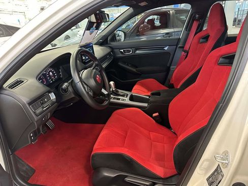 Used 2023 Honda Civic Type R image 11