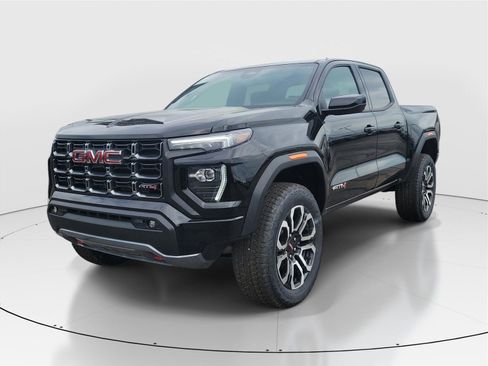 New 2026 GMC Canyon AT4 image 2