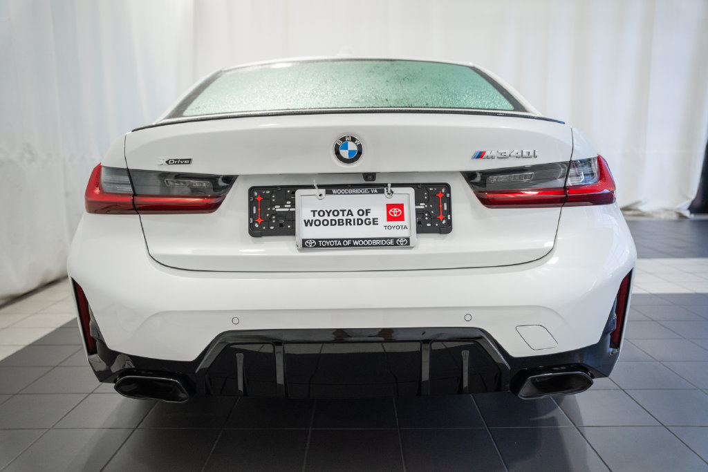 Used 2025 BMW M340i xDrive AWD/4WD image 5