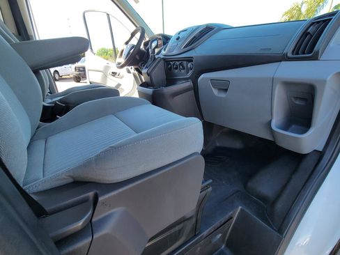 Used 2015 Ford Transit 250 130 Low Roof w/ Exterior Upgrade Package RWD image 43