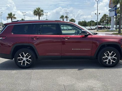 Used 2023 Jeep Grand Cherokee L Limited w/ Luxury Tech Group II AWD/4WD image 6