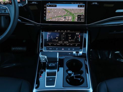 New 2026 Audi Q7 2.0T Premium image 17