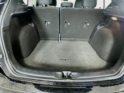 Used 2022 Nissan Kicks S FWD image 23