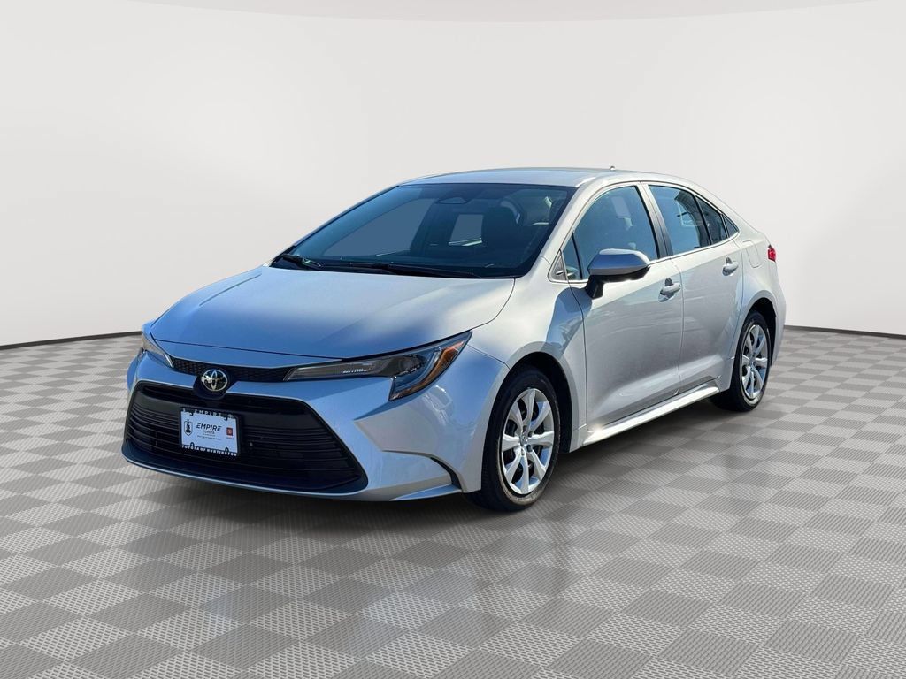 Used 2026 Toyota Corolla LE FWD image 3