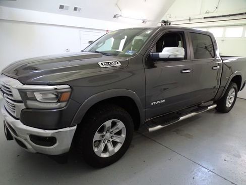 Used 2019 RAM 1500 Laramie AWD/4WD image 18