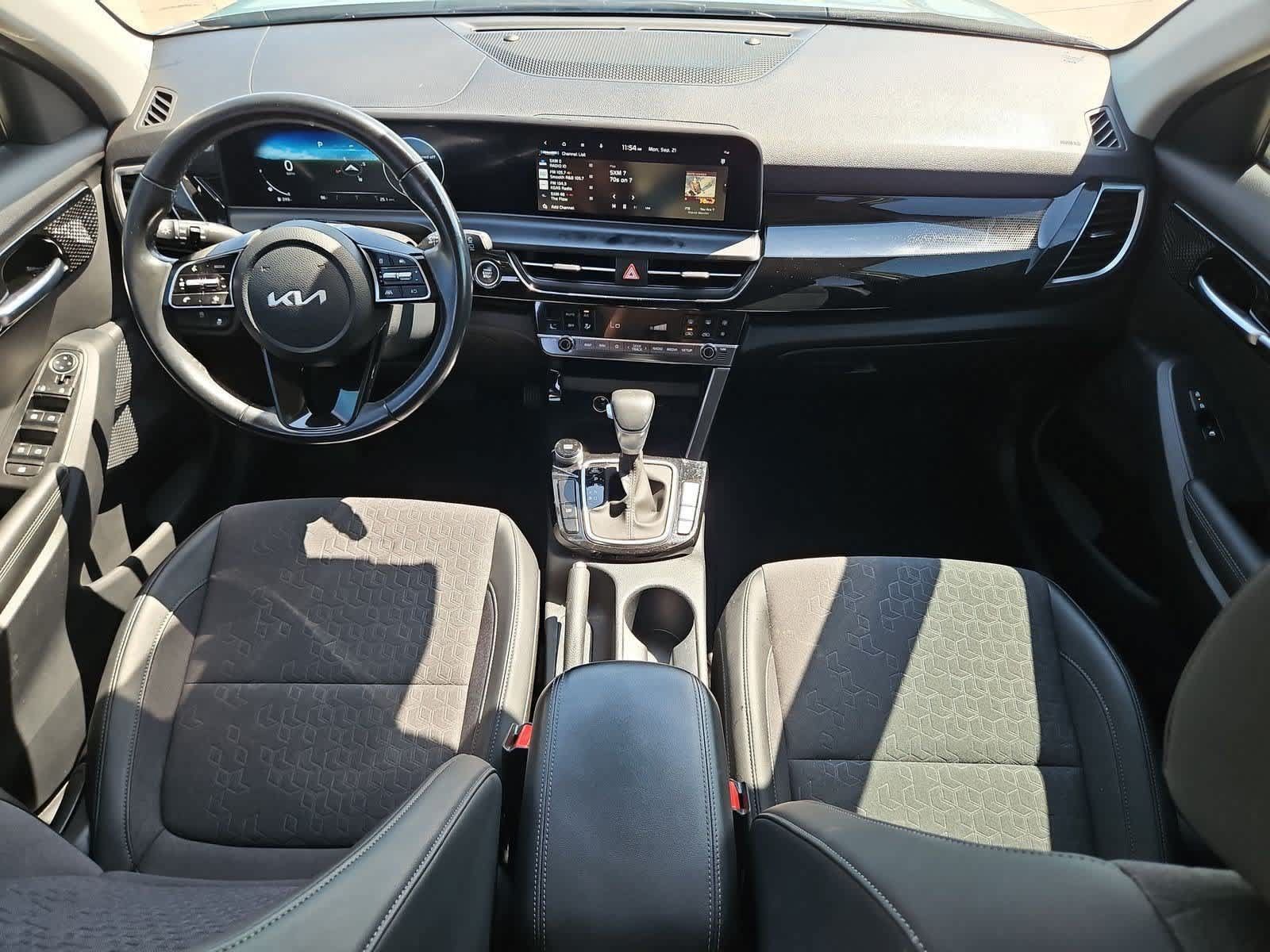 Used 2024 Kia Seltos S FWD image 14
