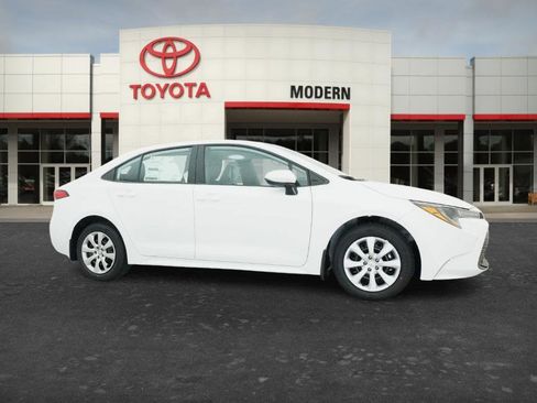 New 2026 Toyota Corolla LE image 5