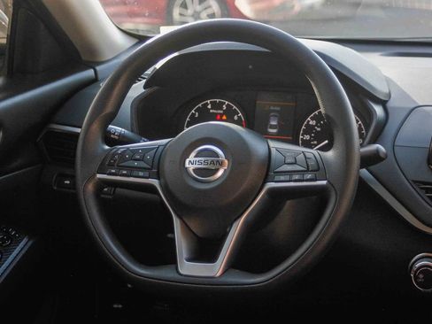 Certified 2022 Nissan Altima 2.5 S FWD image 16