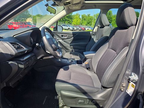 Used 2023 Subaru Forester Premium AWD/4WD image 12