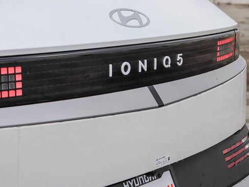 New 2026 Hyundai Ioniq 5 SE RWD image 10