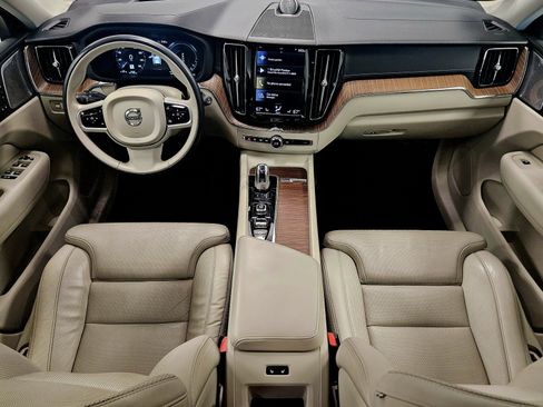 Used 2019 Volvo XC60 T8 Inscription w/ Advanced Package image 13