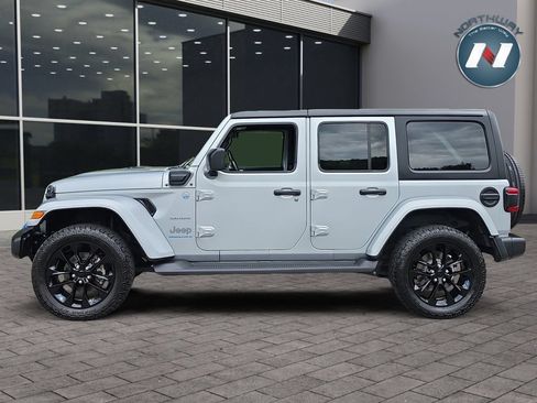 Used 2023 Jeep Wrangler Unlimited Sahara w/ Cold Weather Group AWD/4WD image 2