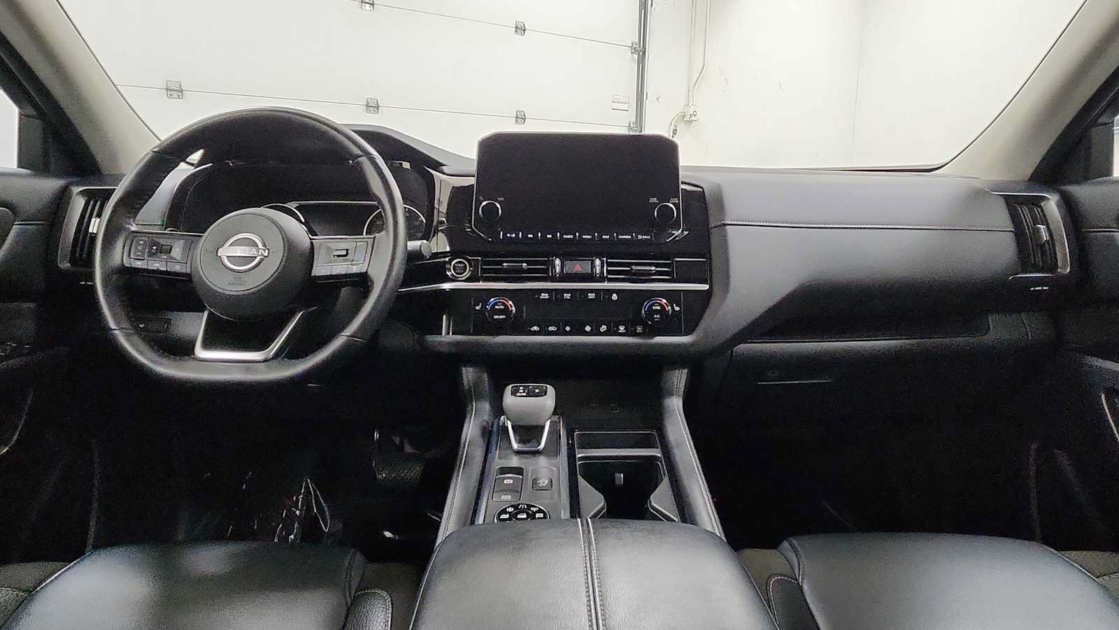 Used 2024 Nissan Pathfinder SL w/ Cargo Package AWD/4WD image 27
