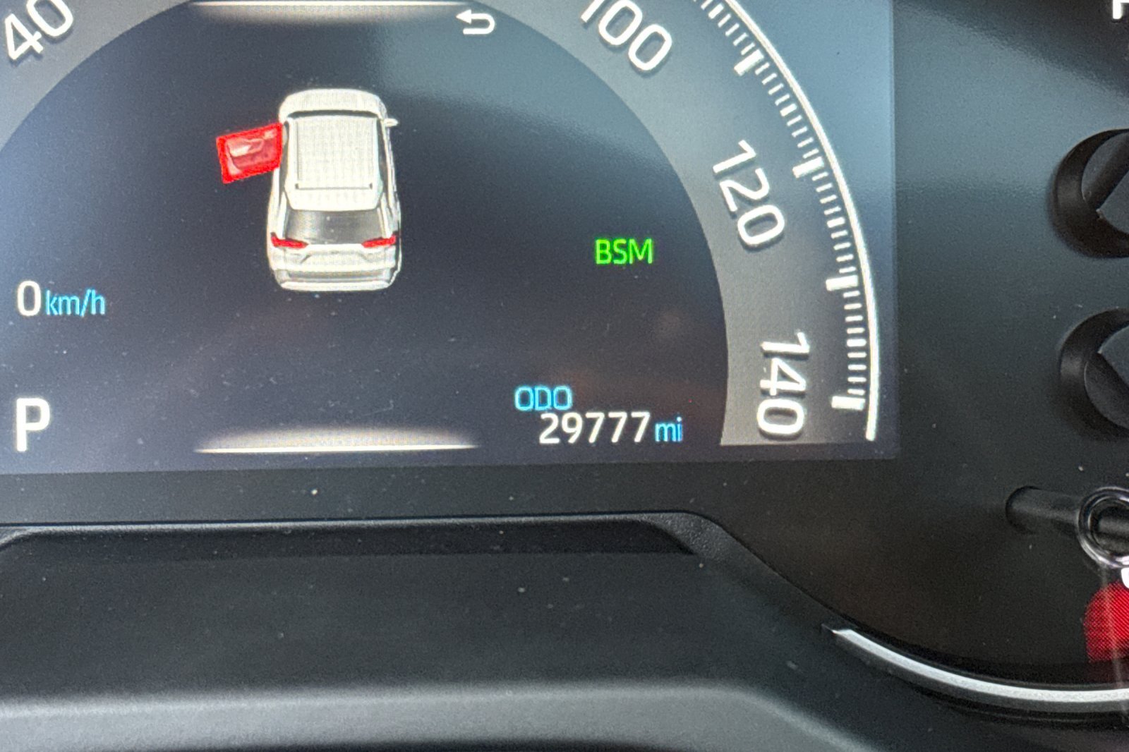 Used 2023 Toyota RAV4 XLE Premium FWD image 3