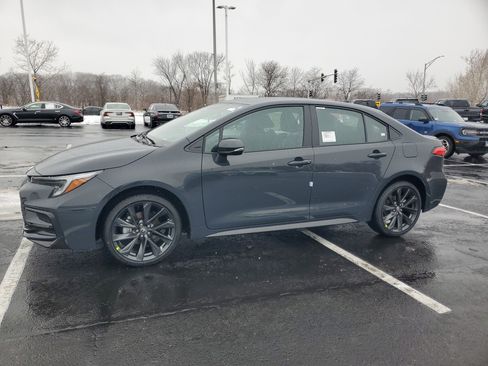 New 2026 Toyota Corolla SE image 3