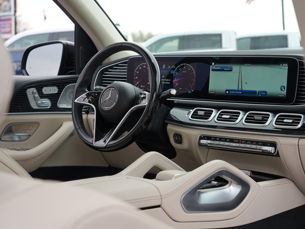 Used 2024 Mercedes-Benz GLE 450 4MATIC image 32