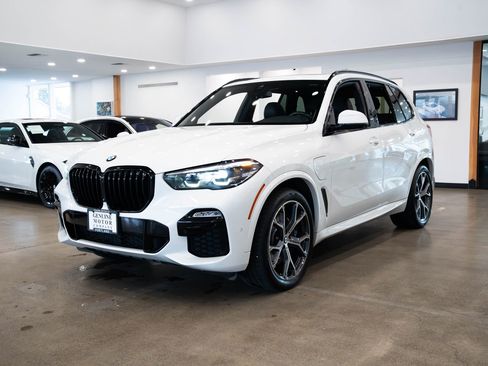 Used 2021 BMW X5 xDrive45e w/ M Sport Package image 27