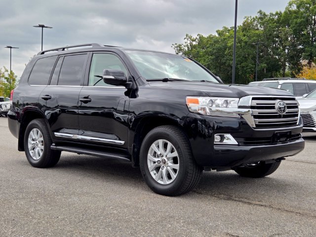Used 2016 Toyota Land Cruiser AWD/4WD image 7