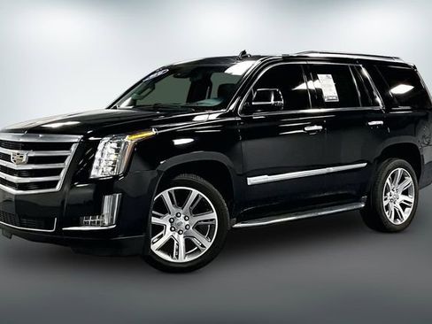 Used 2016 Cadillac Escalade Luxury AWD/4WD image 3