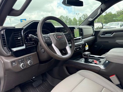 New 2026 GMC Sierra 1500 SLT AWD/4WD image 17