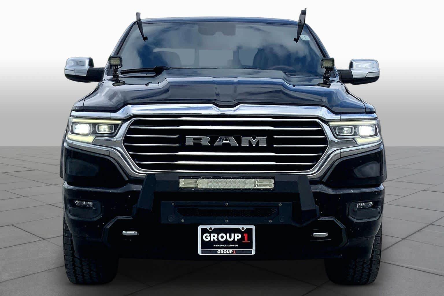 Used 2022 RAM 1500 Limited w/ Body Color Bumper Group AWD/4WD image 4