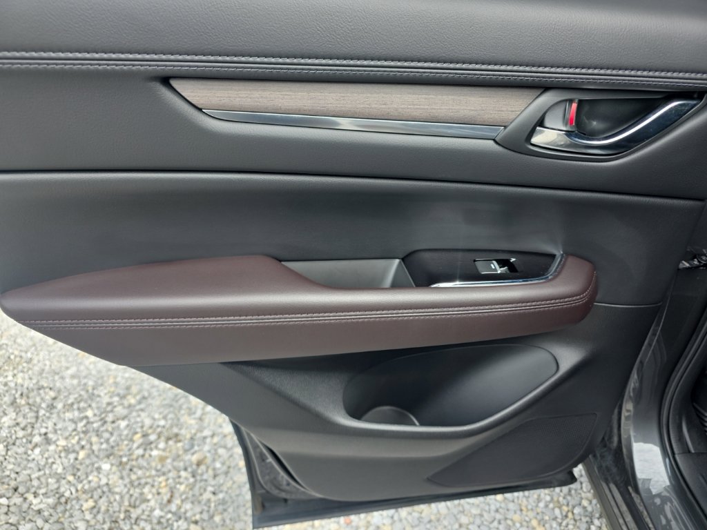 Used 2022 MAZDA CX-5 Signature AWD/4WD image 16