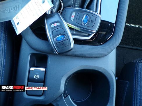 Used 2025 Subaru Forester Premium image 39