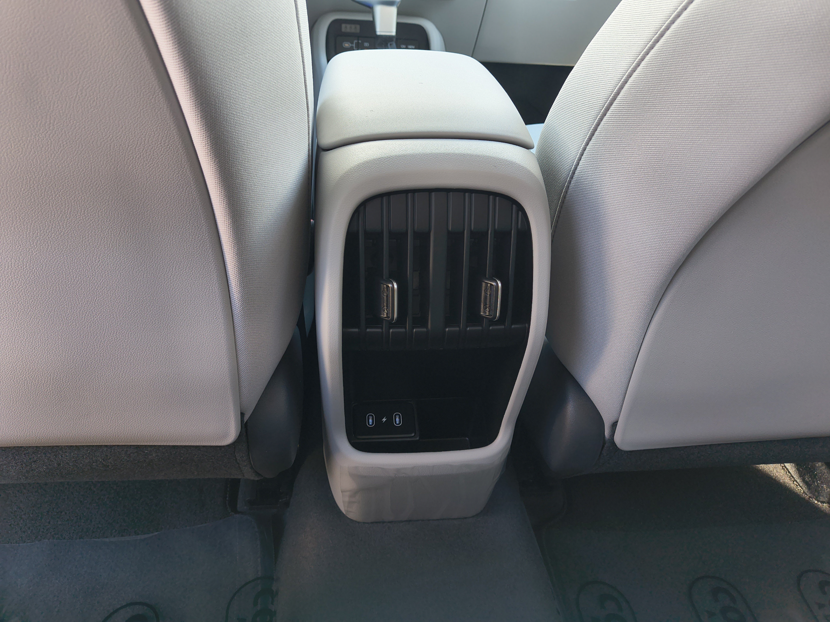 New 2027 Hyundai Kona SEL Sport FWD image 14