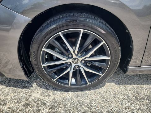 Used 2024 Toyota Camry SE FWD image 11