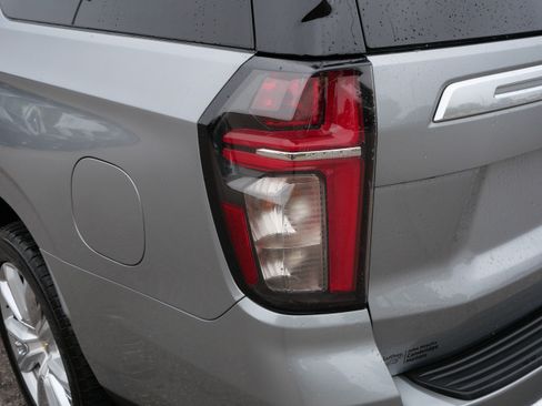 Used 2024 Chevrolet Suburban High Country w/ Max Trailering Package AWD/4WD image 18