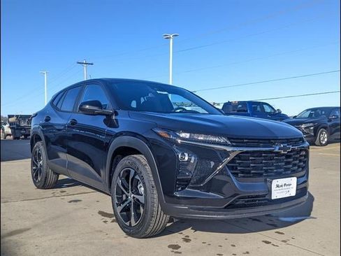 New 2026 Chevrolet Trax RS w/ Driver Confidence Package FWD image 5