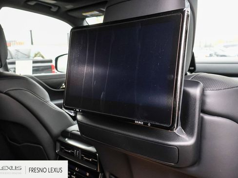 New 2025 Lexus LX 600 4WD w/ Luxury Package image 14