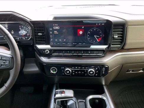 Used 2023 GMC Sierra 1500 SLT w/ SLT Premium Package AWD/4WD image 8