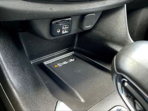 Used 2023 Chevrolet Traverse LT w/ LT Premium Package image 25