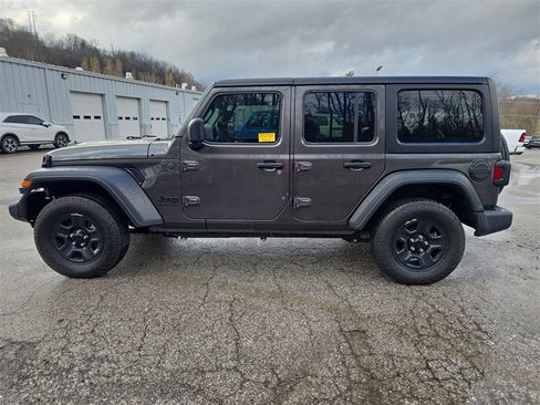 Used 2024 Jeep Wrangler Sport image 7