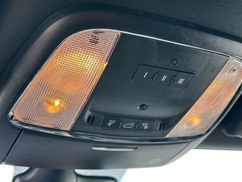 Used 2022 Jeep Grand Cherokee Limited w/ Technology Group image 30