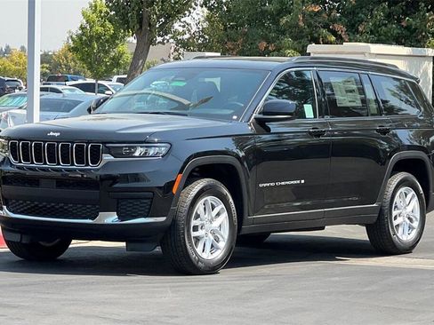 New 2025 Jeep Grand Cherokee L Laredo w/ Luxury Tech Group I image 8