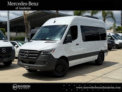 New 2025 Mercedes-Benz Sprinter 2500 image 1