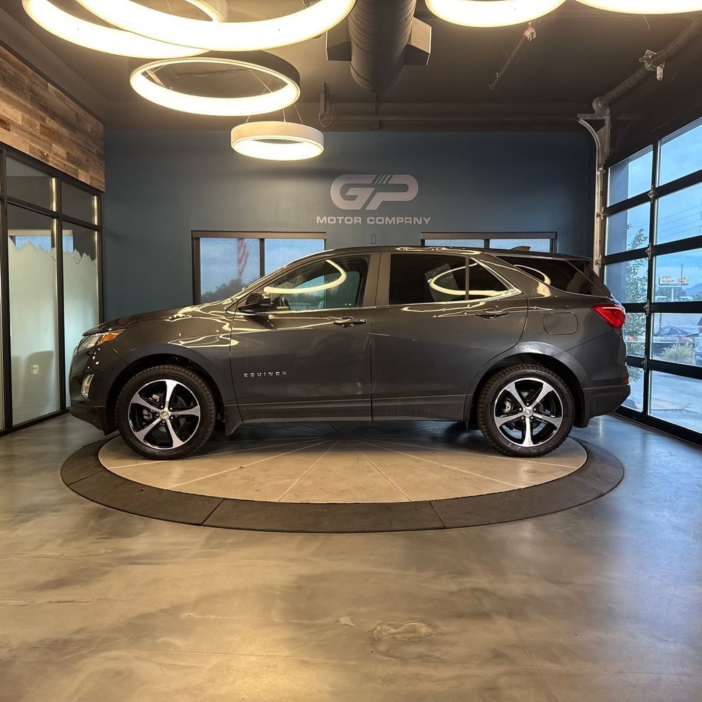 Used 2021 Chevrolet Equinox LT AWD/4WD image 6