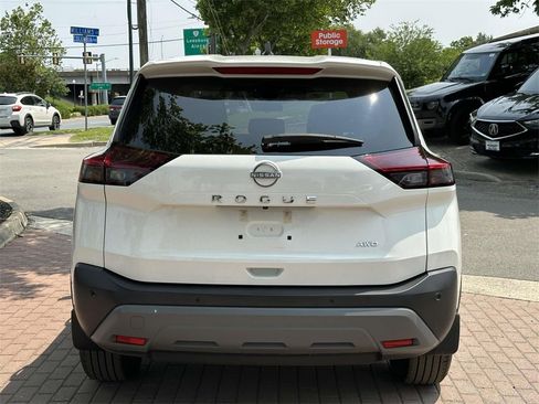 Used 2022 Nissan Rogue S image 4