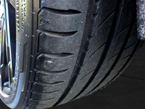 Used 2016 Jaguar F-TYPE R image 51