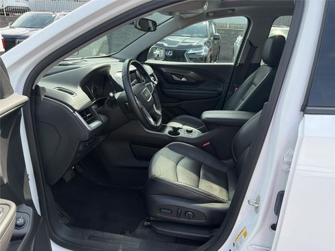 Used 2023 GMC Terrain SLT w/ Tech Package AWD/4WD image 11