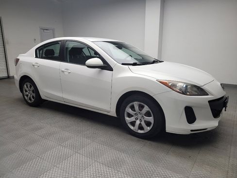 Used 2013 MAZDA MAZDA3 i Sport image 11