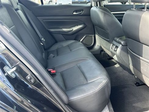 Certified 2019 Nissan Altima 2.5 Platinum image 16